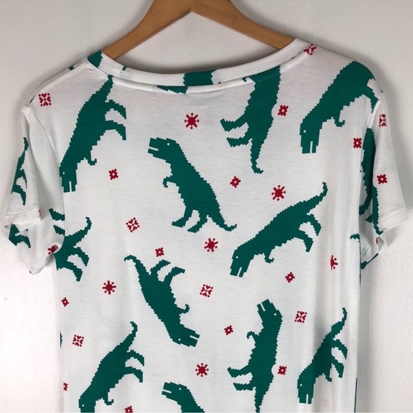 Women’s ModCloth pixel Christmas Dinosaur Print T-Shirt - White and Green small - Picture 4 of 5